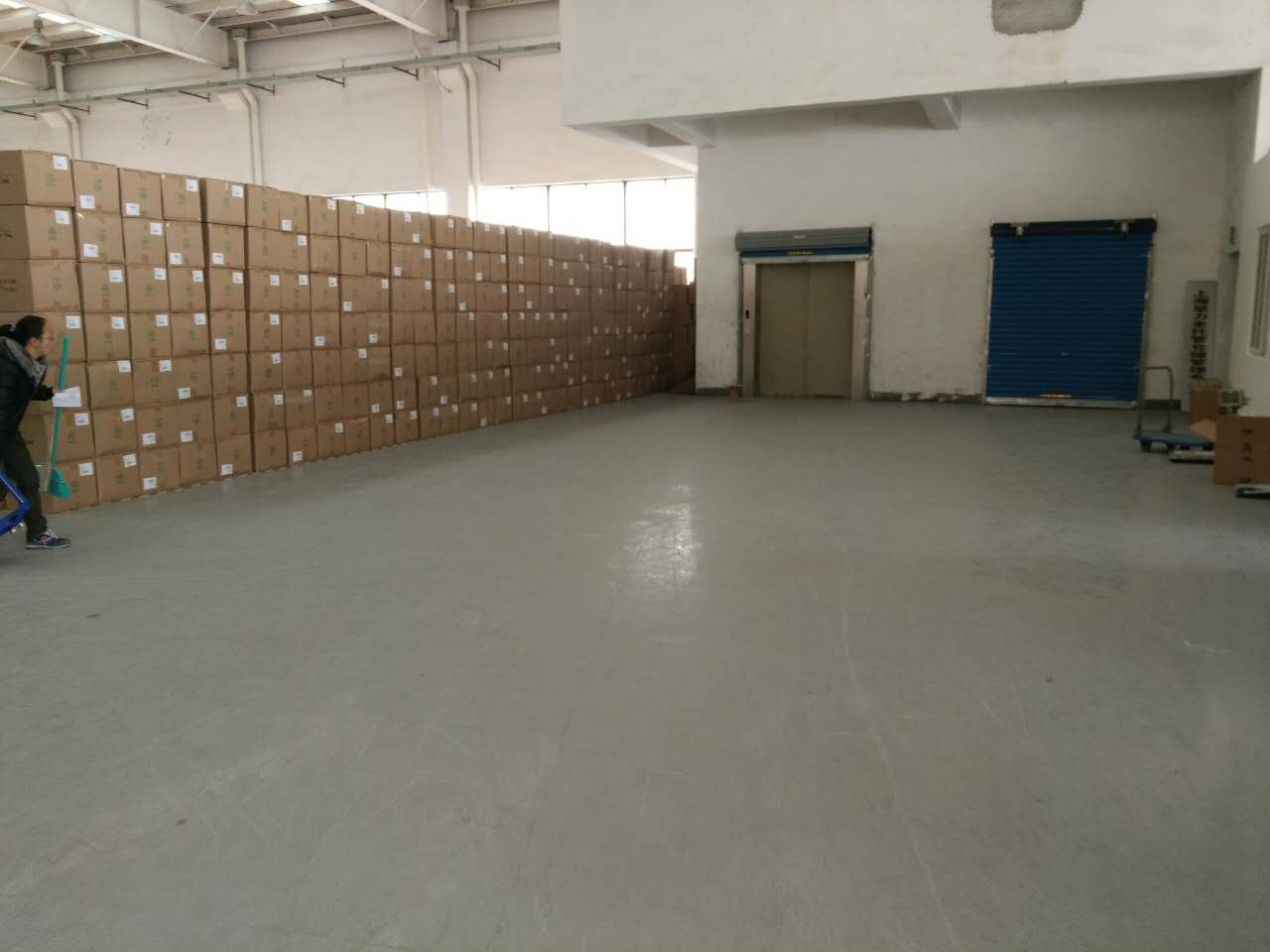 跨境市场仓库怎么样，治理好吗？
